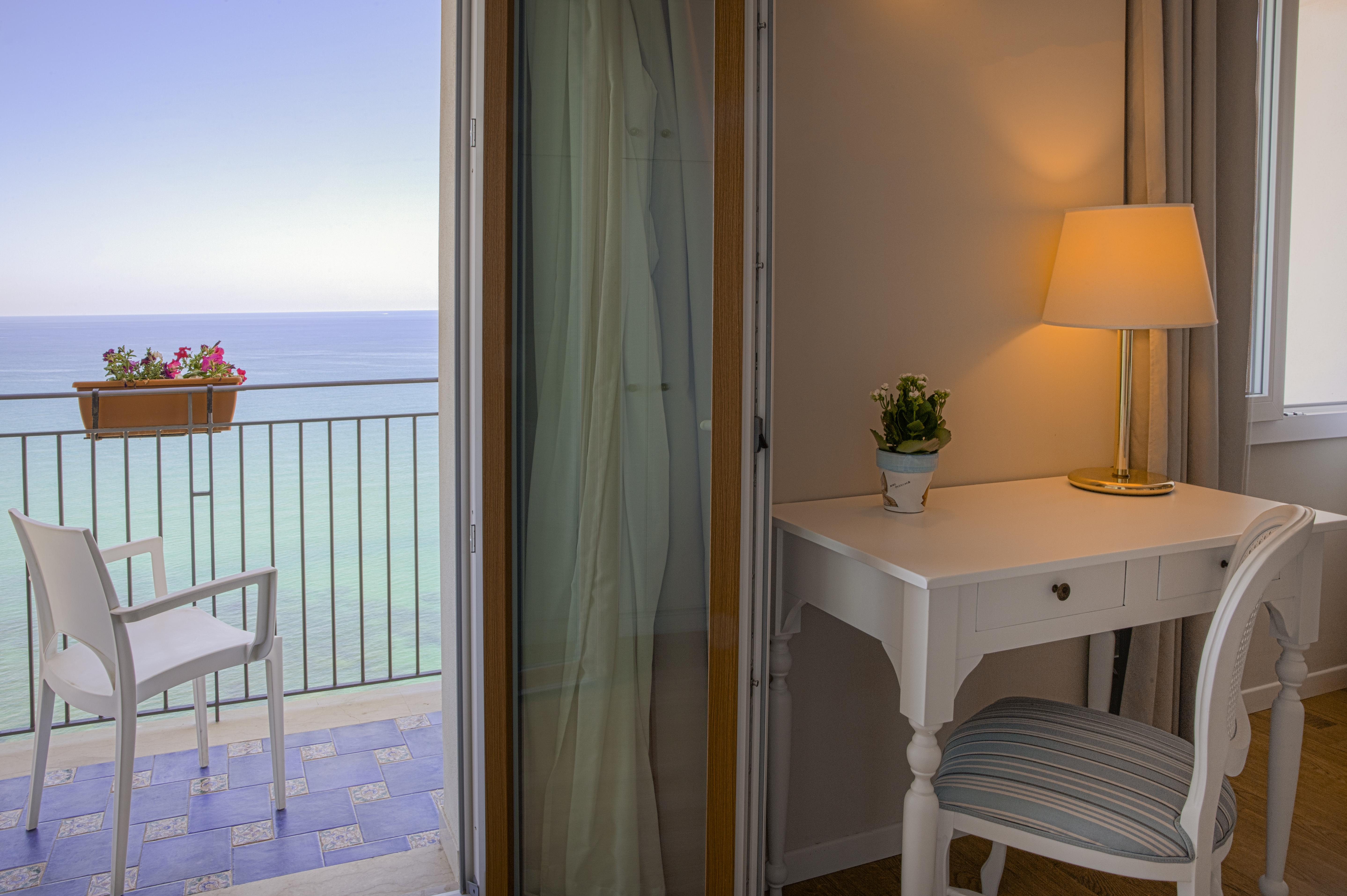 Hotel Punta Nord Est Castellammare del Golfo Eksteriør billede